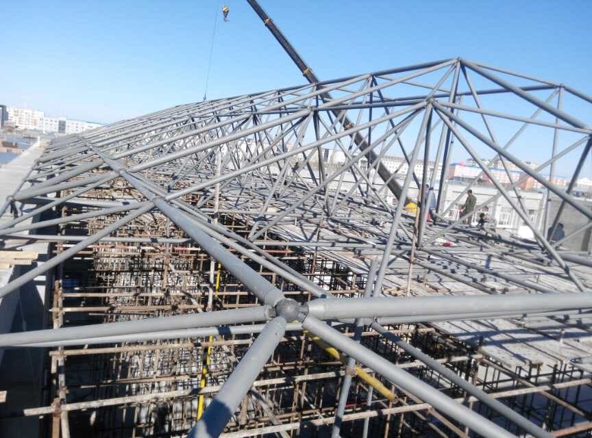 广水商贸城屋顶网架工程