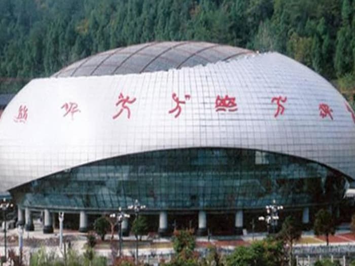 广水体育中心球形网架加工安装